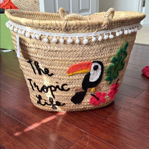 Large Woven Tote BRAND NEW - “The Tropic Life” Hand Embroidered Tucan Tote - Picture 1 of 3
